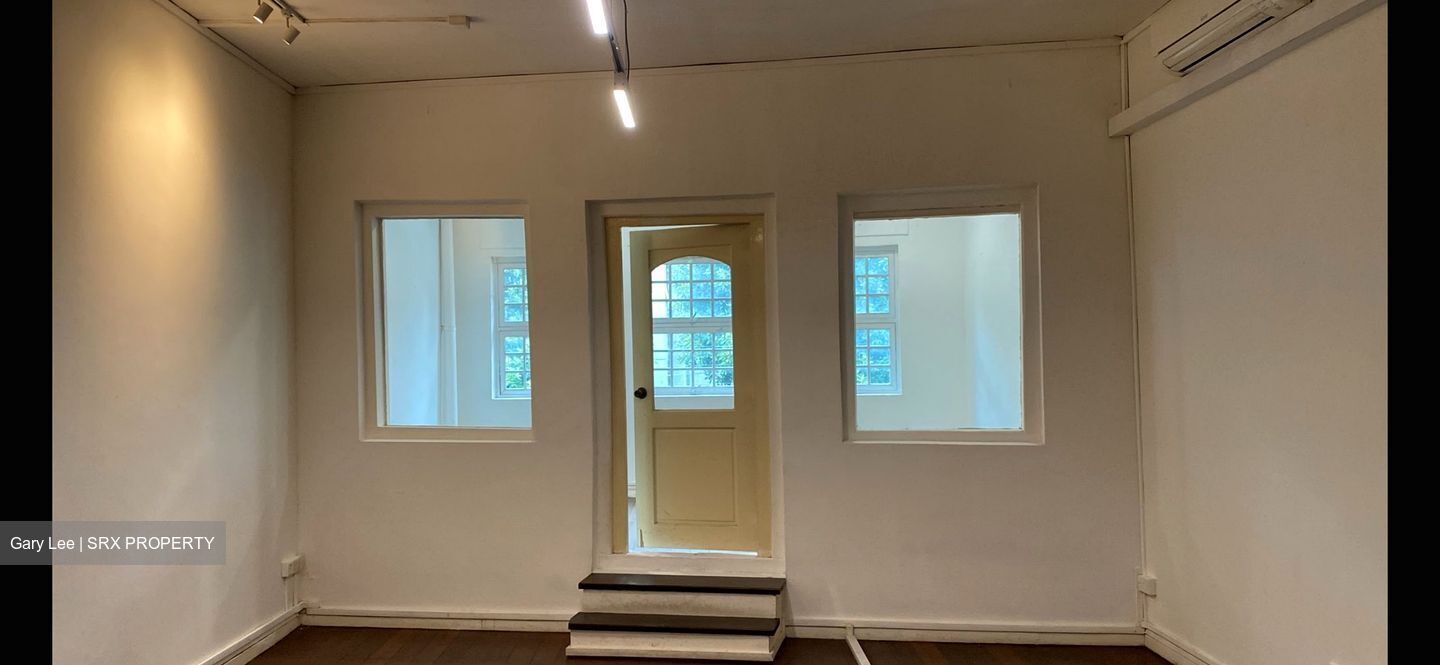 South Bridge Road (D1), Office #523600091